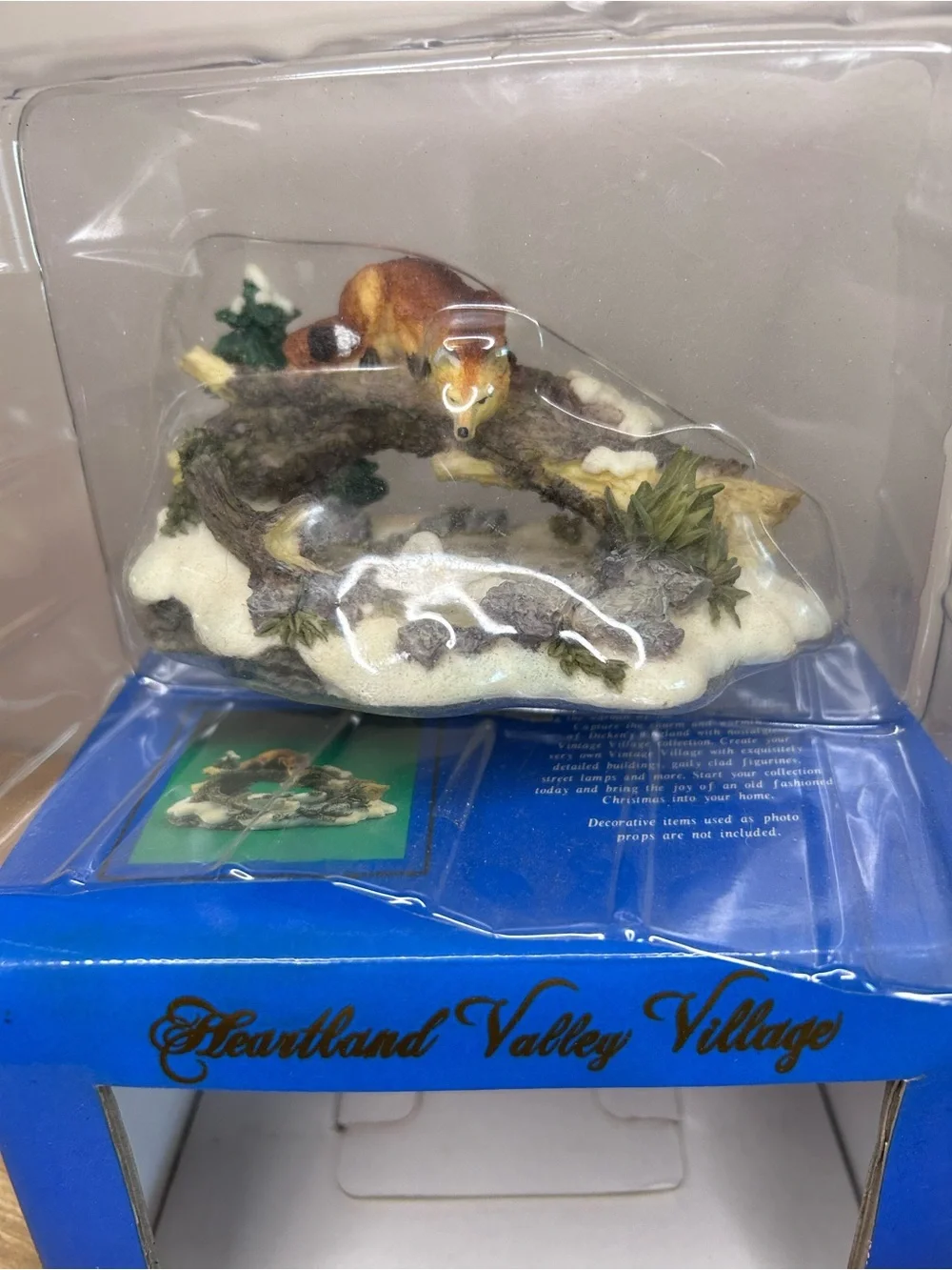 Vintage Blue and White Heartland Valley Village Animal & Pond Accessory